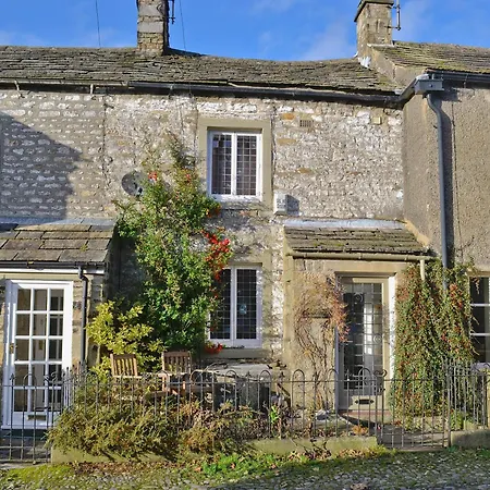 Calton Holiday home